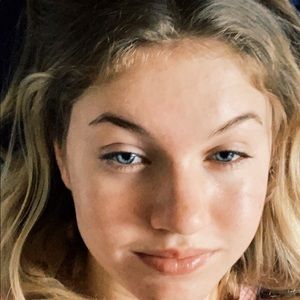 Meet your Posher, Anika